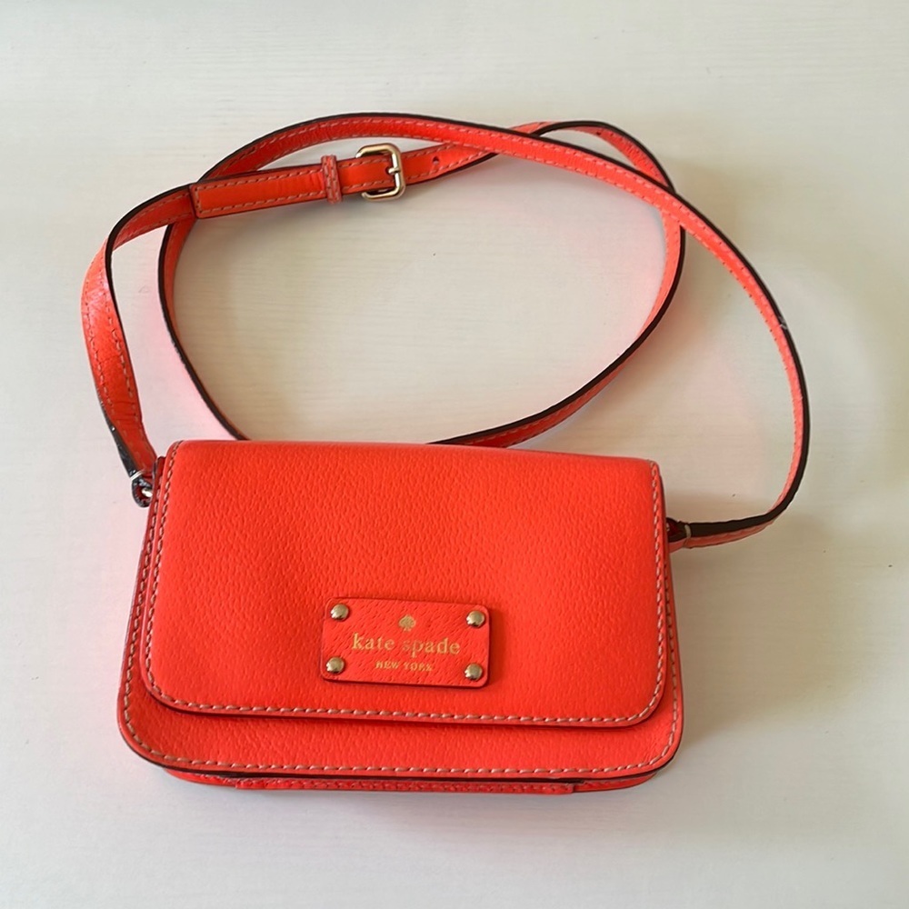 Kate Spade Coral Crossbody Adjustable Strap Magnetic Closure Bag